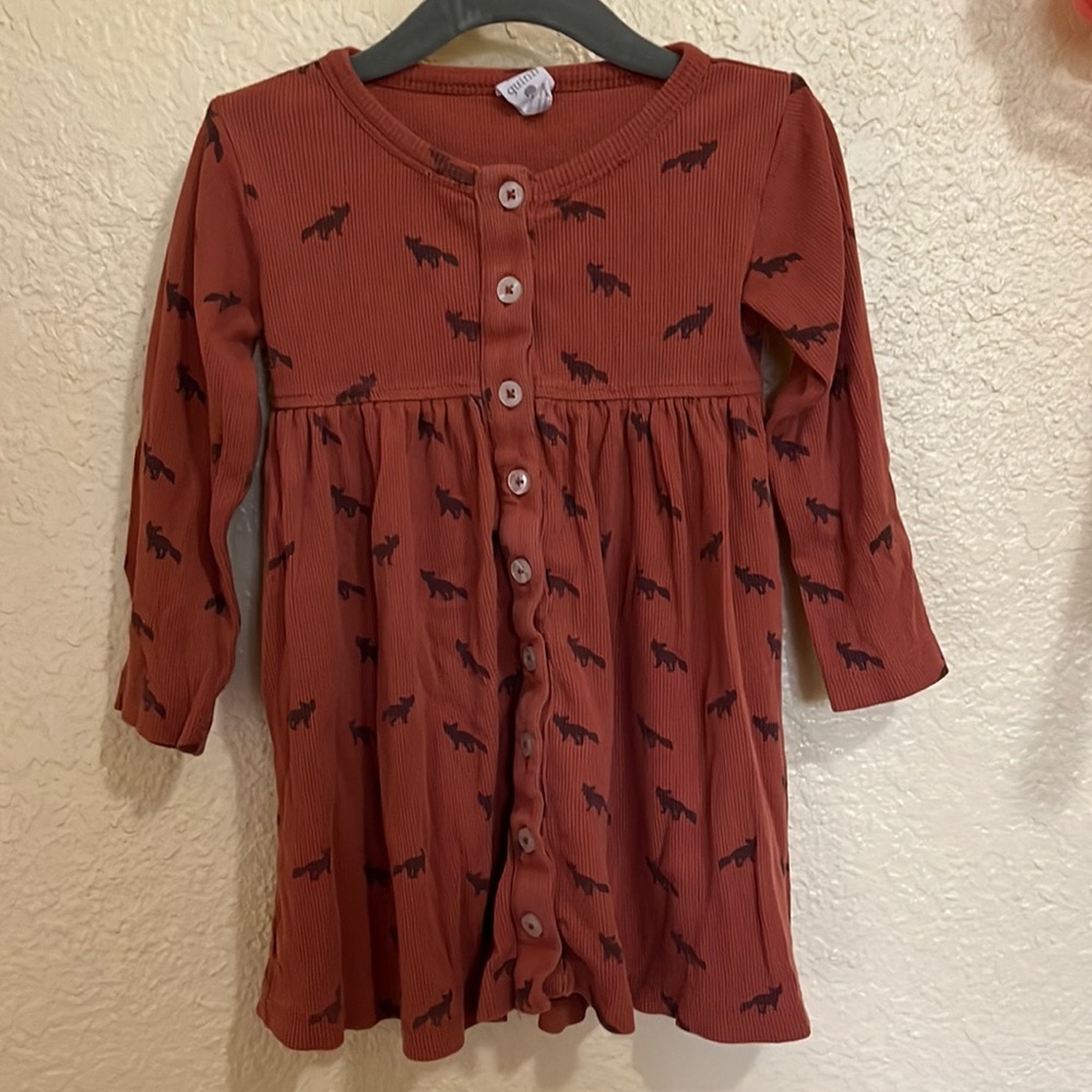 Kate Quinn foxes dress 2T
